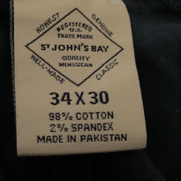 Men's St. John's Bay Navy Cargo pants 34x30 - Picture 4 of 4